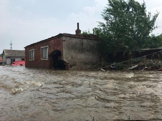 吉林省受暴雨洪水侵蚀 约7.5万人受灾转移