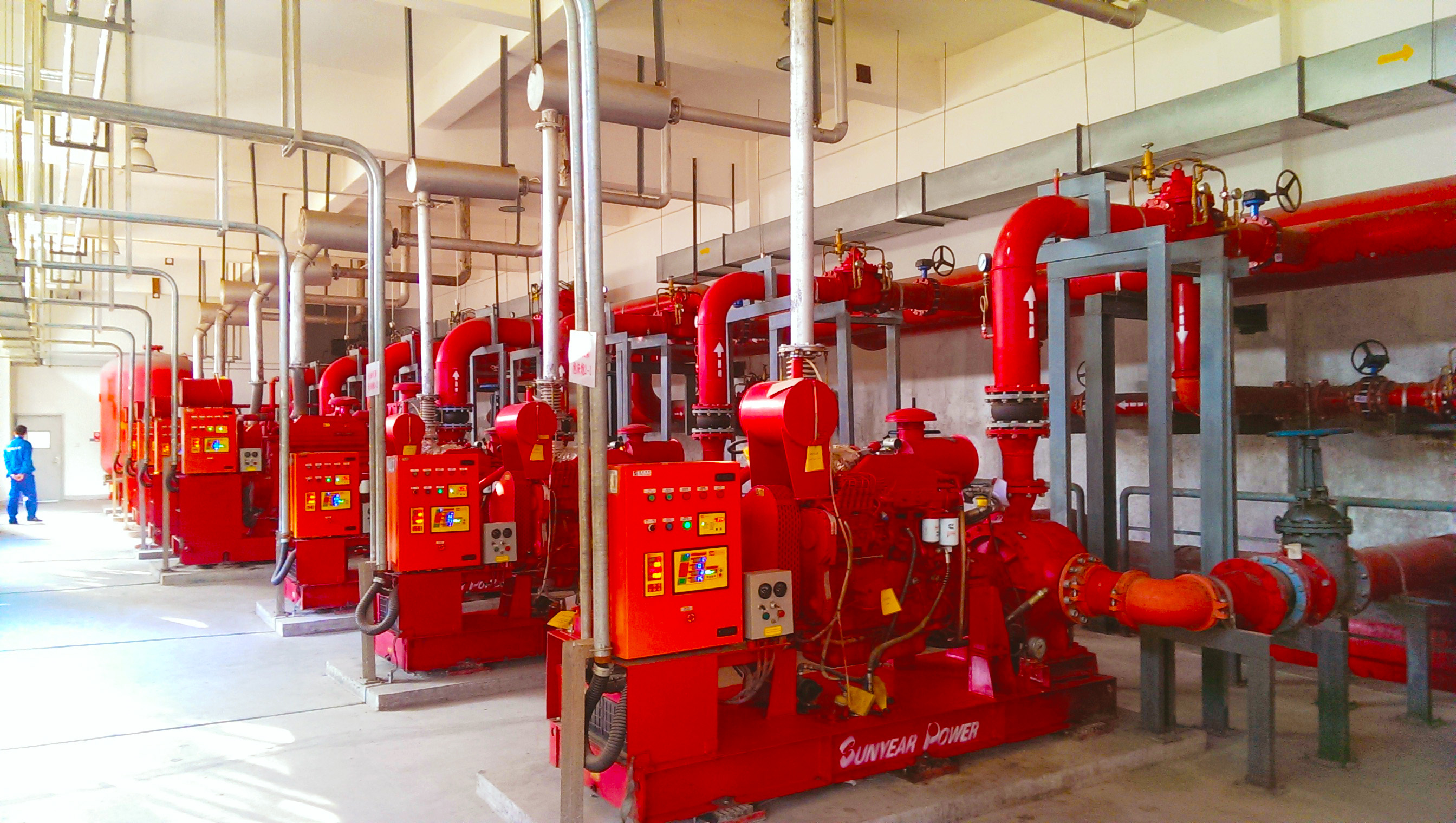三业科技对上海浦东机场波音机库的消防泵进行保养